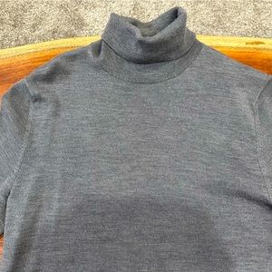Banana Republic Merino Wool Turtleneck - Grey, size S
